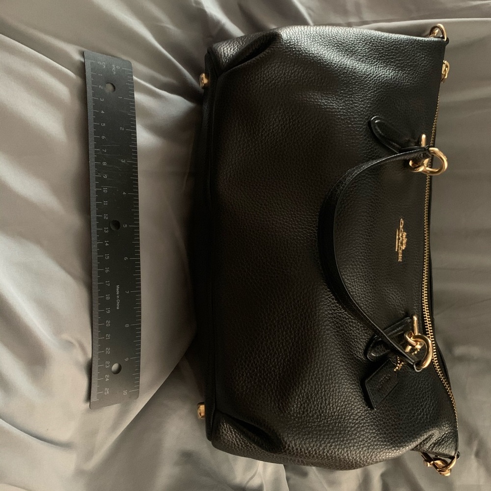 Coach bag.. - Picture 4 of 4